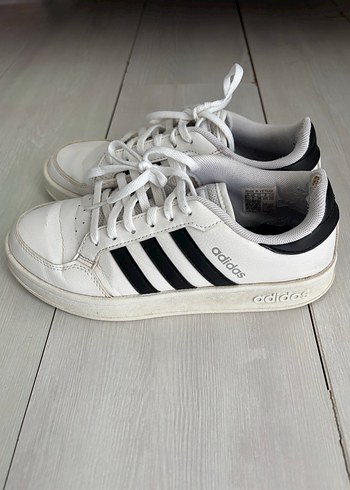 Adidas ayakkabı - Görsel 2