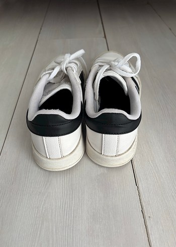 Adidas ayakkabı - Görsel 3
