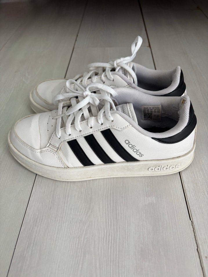 Adidas ayakkabı - Görsel 2