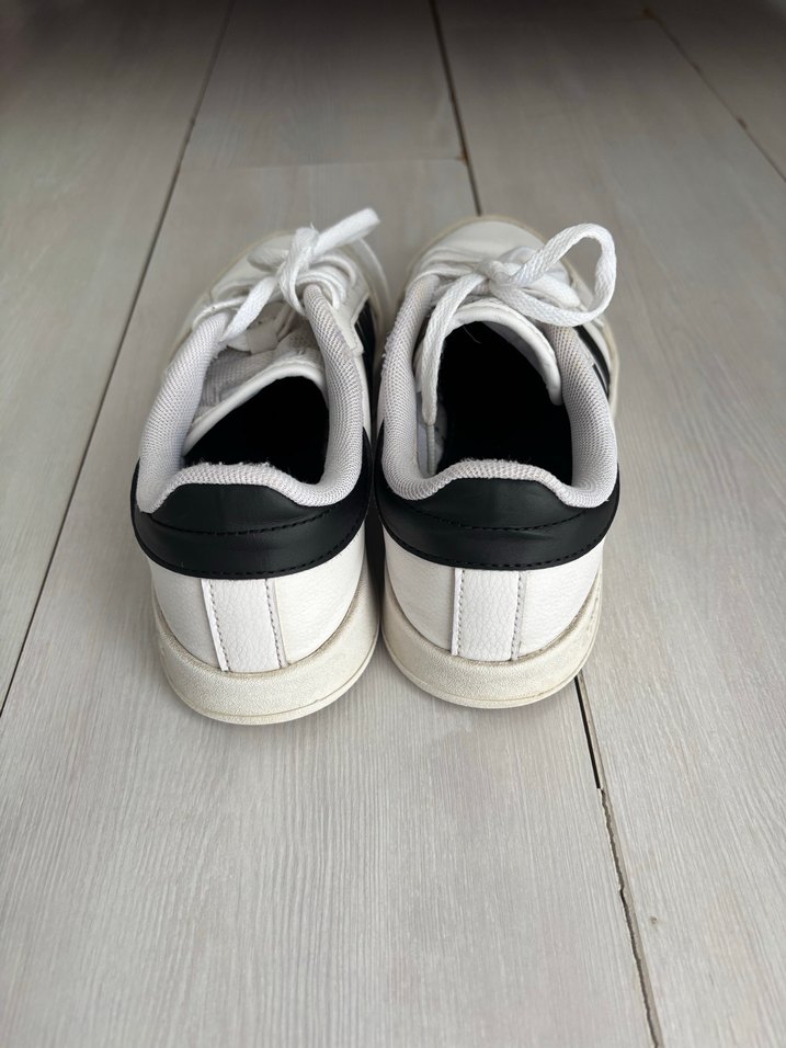 Adidas ayakkabı - Görsel 3