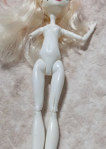 Beyaz Pastel Renkli Monster high karakter .... - Görsel 7