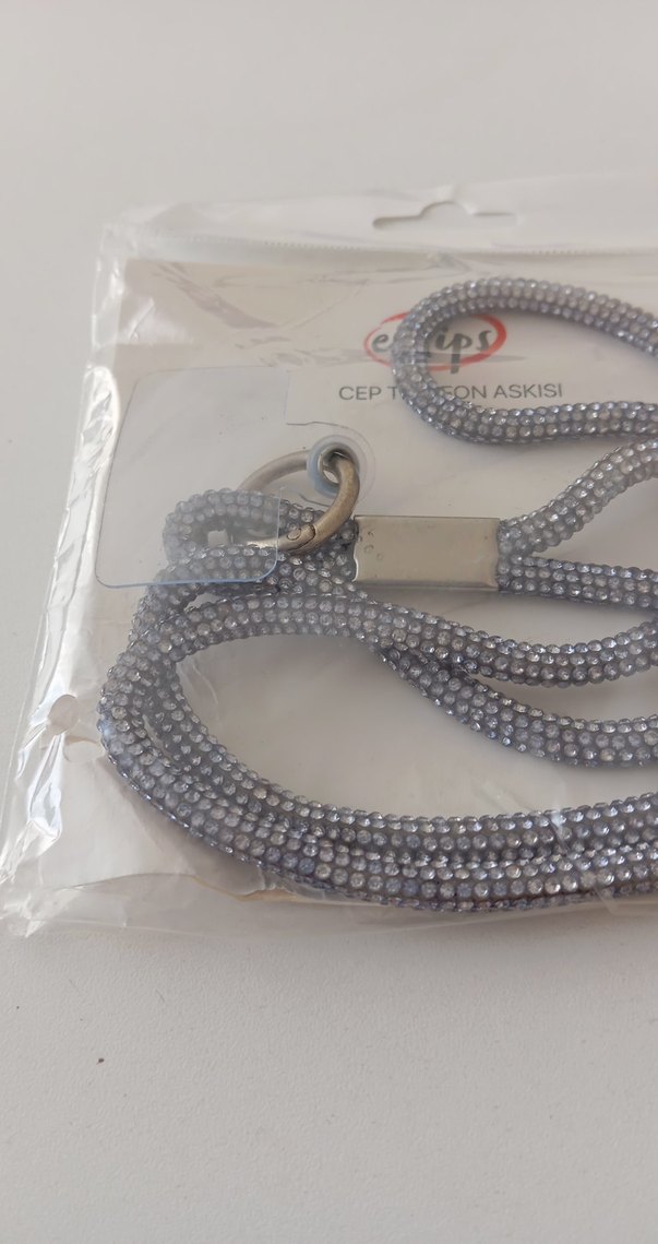 Gri Yılan Desenli Zincir Detaylı Cep Telefon Askısı - Görsel 3