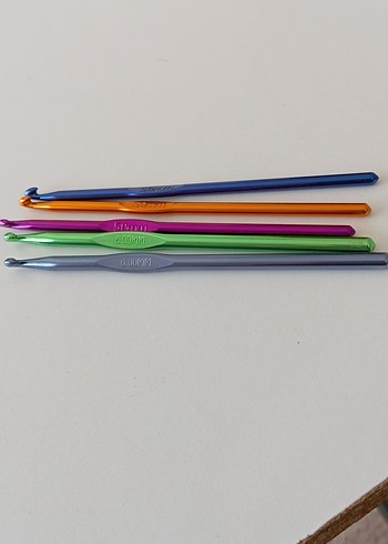 Renkli Alüminyum DERYA BAYKAL Tığ Seti.... - Görsel 12