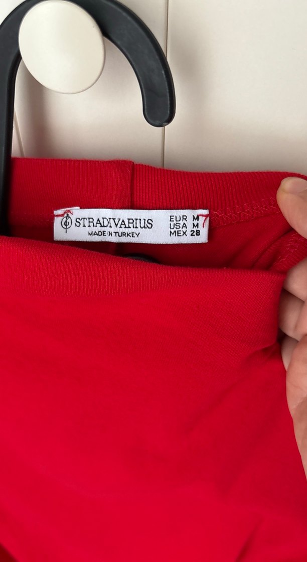 Kırmızı elbise hiç giymedim - Görsel 2