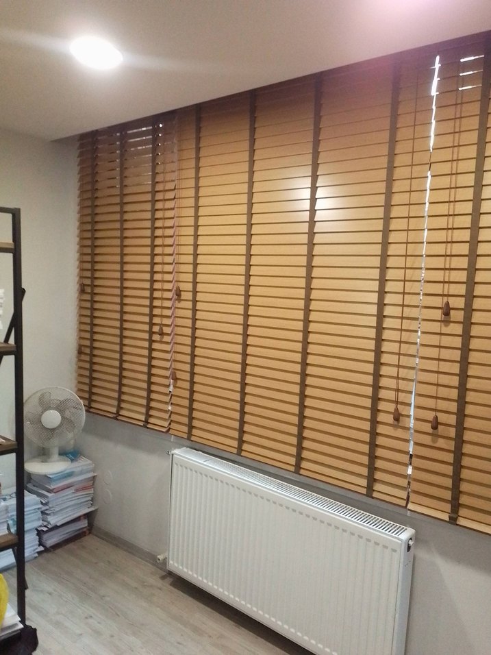 ahşap görünümlü jaluzi - Görsel 3