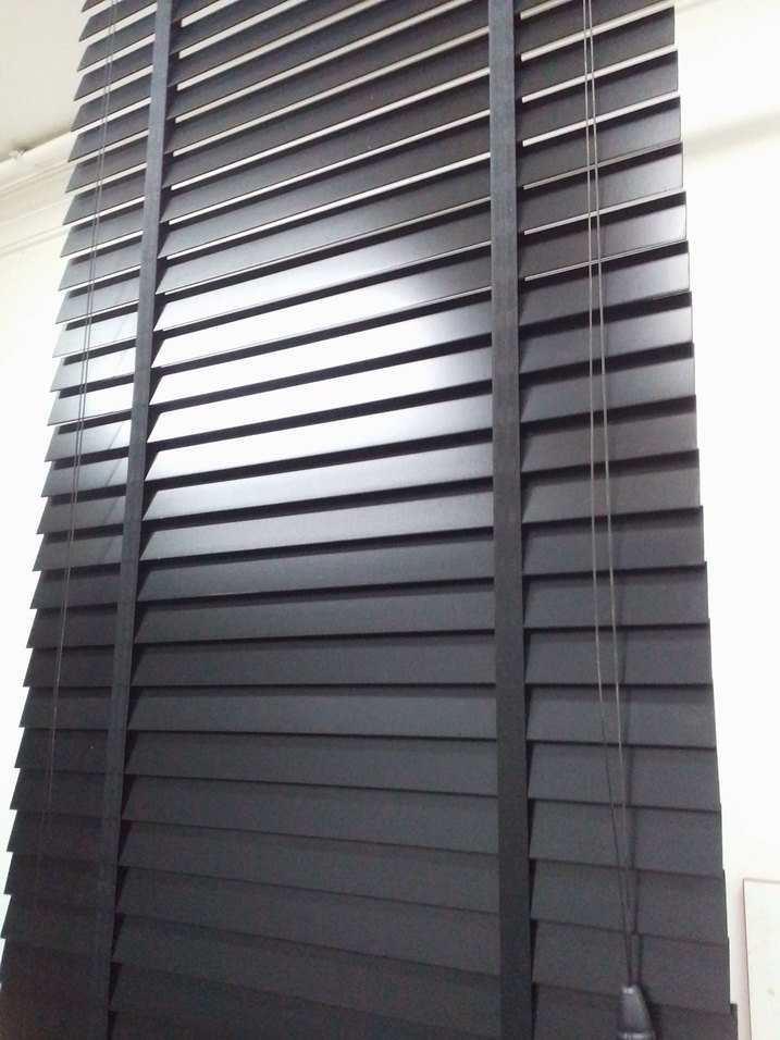 3 adet 70 cm siyah ahşap jaluzi - Görsel 3