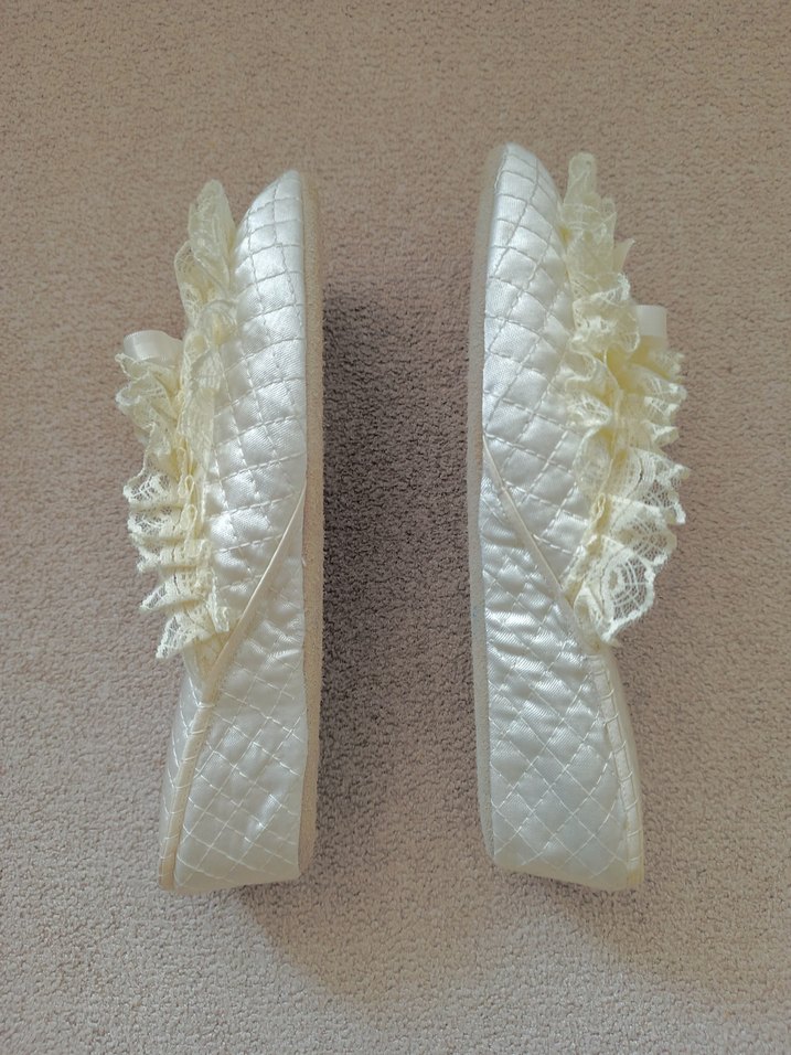 Dantel Fırfırlı kurdeleli krem renkKadın Terlik - Görsel 4