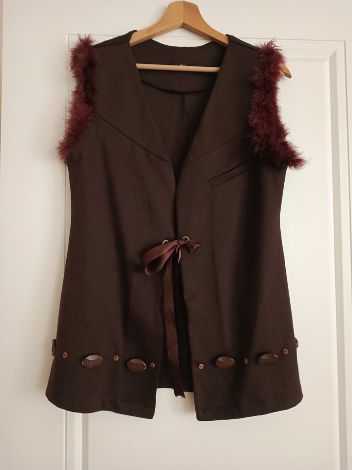 vintage tarz orjinal peluş tüylü kurdele bağlamalı yelek - Görsel 4