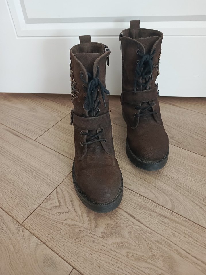 Kahverengi metal boncuklu gerçek nubuk Biker Bot - Görsel 3