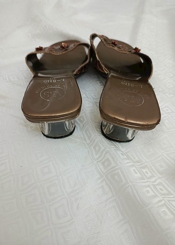 bakır renk ışıltılı Desenli Boncuklu şeffaf Topuk Terlik - Görsel 4