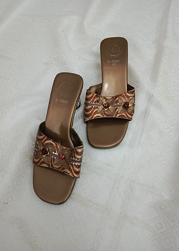 bakır renk ışıltılı Desenli Boncuklu şeffaf Topuk Terlik - Görsel 2