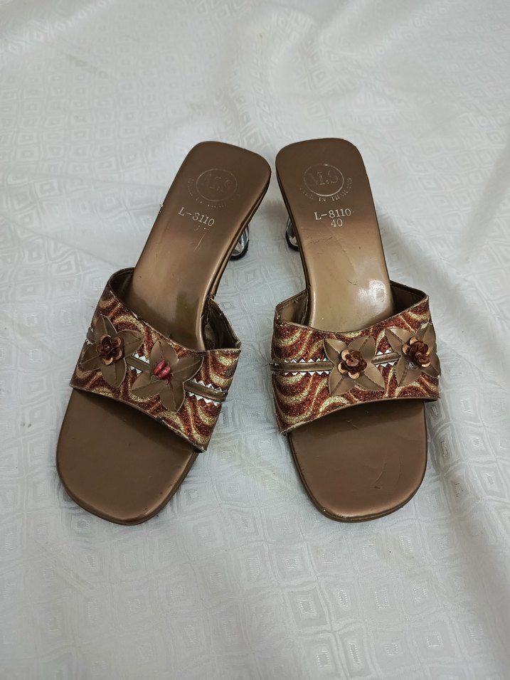 bakır renk ışıltılı Desenli Boncuklu şeffaf Topuk Terlik - Görsel 3