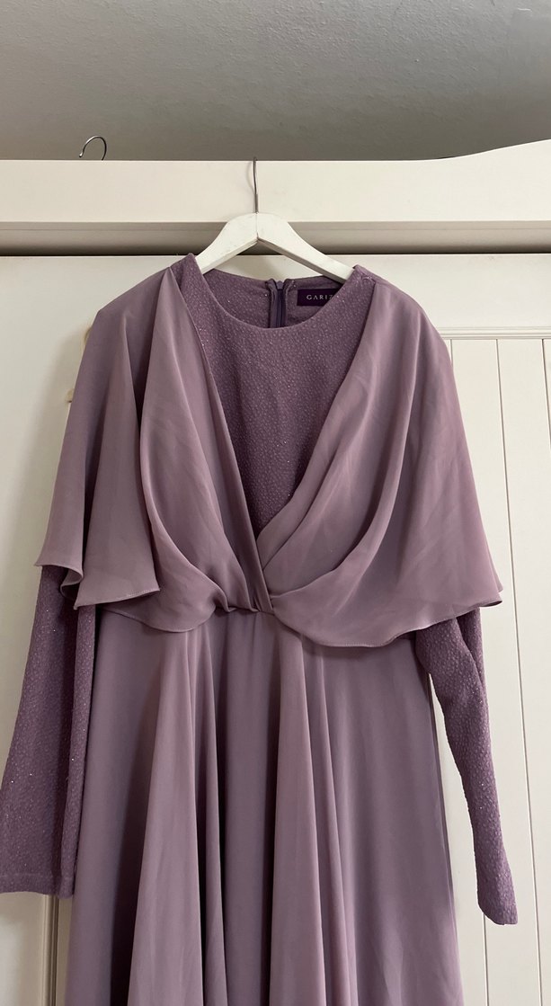 Uzun Kollu Mor Kadın Abiye Elbise - Görsel 2