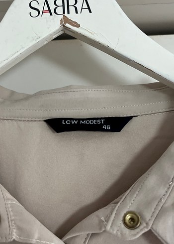 Bej Düğmeli Kadın Gömlek - Görsel 2