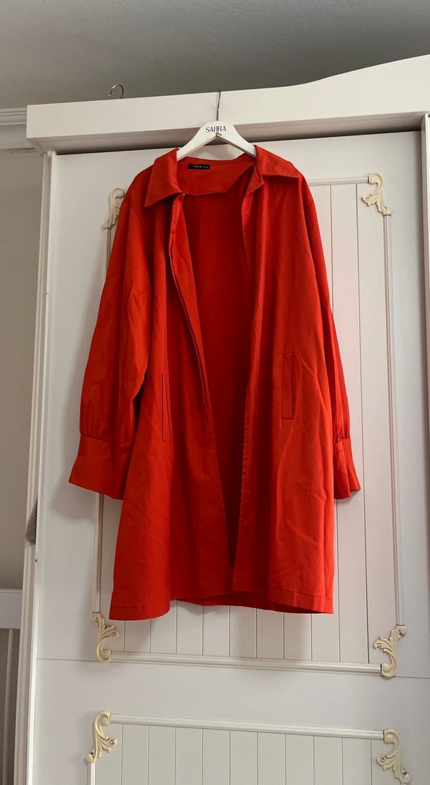 Turuncu Uzun Trençkot - Görsel 3