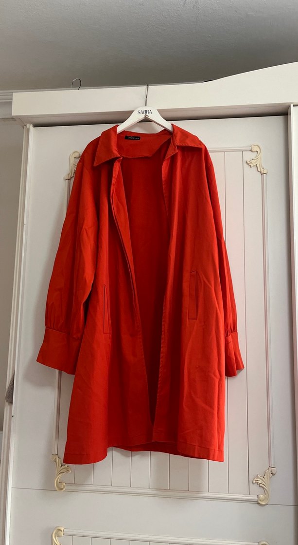 Turuncu Uzun Trençkot - Görsel 2