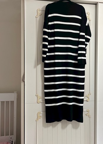 Siyah Beyaz Çizgili Uzun Triko Elbise - Görsel 2