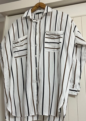 Düğmeli Çizgili Beyaz Gömlek - Görsel 4