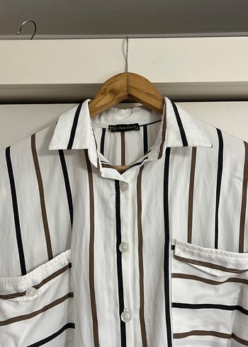 Düğmeli Çizgili Beyaz Gömlek - Görsel 3