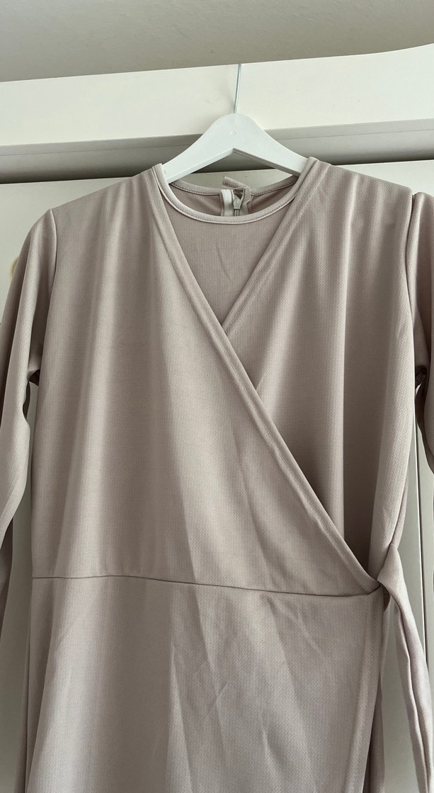 Drapeli Uzun Bej Kadın Tulum - Görsel 3