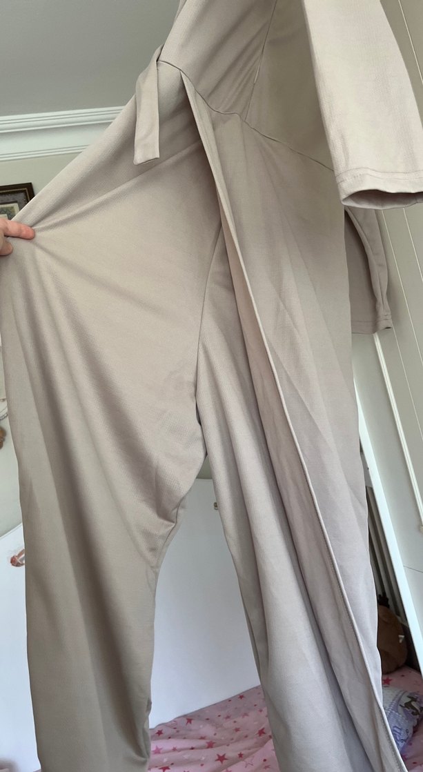 Drapeli Uzun Bej Kadın Tulum - Görsel 4