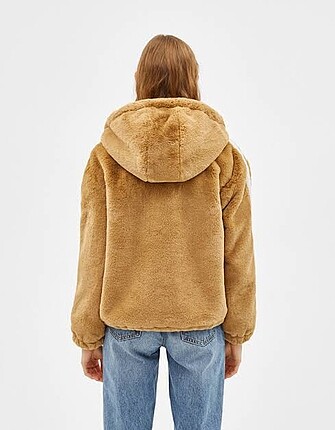 Bershka kolları şeritli kürk