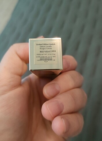  Beden Estee Lauder ruj 