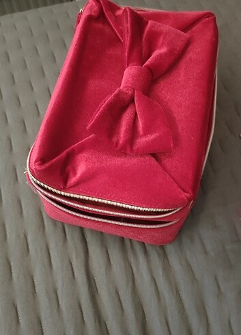 Estee Lauder makyaj çantası - Görsel 5