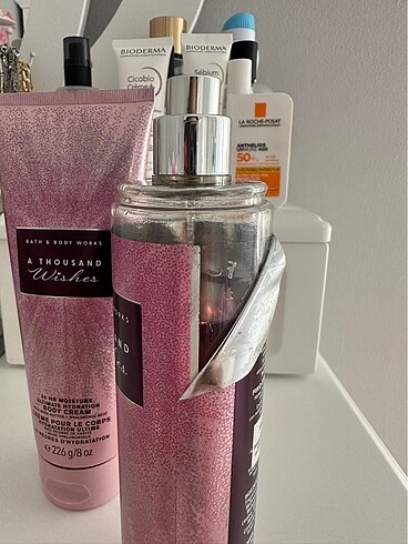 Bath & Body Works bath and body works a thousand wishes