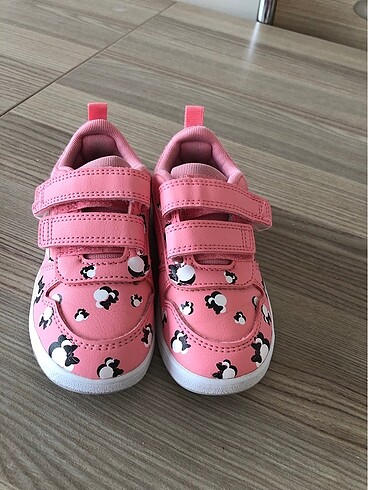 Kız cocuk Adidas ayakkabı