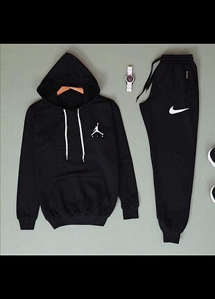 NIKE EŞOFMAN TAKIMI 