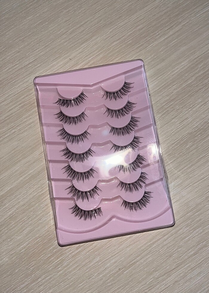 Ürünümüz takma kirpiktir yenidir - Görsel 2