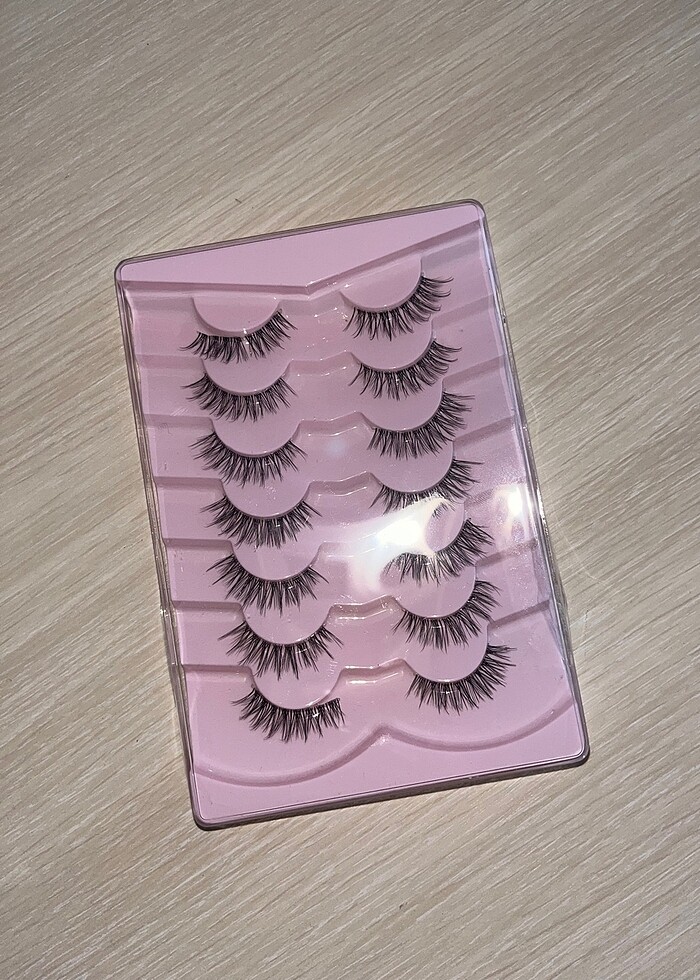 Ürünümüz takma kirpiktir yenidir - Görsel 3