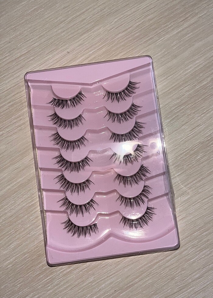 Ürünümüz takma kirpiktir yenidir - Görsel 4