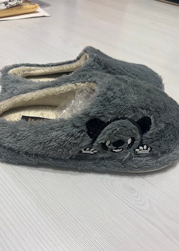 Kürklü Nakışlı Sıcak Terlik - Görsel 2