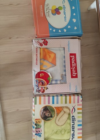 Çocuklar için renkli baskılı battaniye