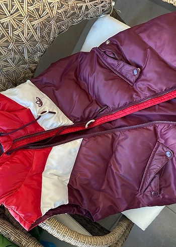 Bordo Kapüşonlu Kadın Şişme Yelek - Görsel 2