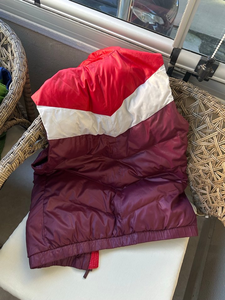 Bordo Kapüşonlu Kadın Şişme Yelek - Görsel 3