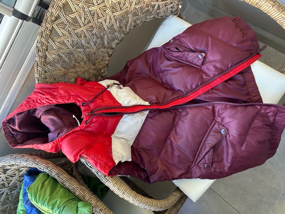 Bordo Kapüşonlu Kadın Şişme Yelek - Görsel 4