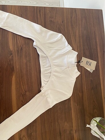 BSL FASHION Etiketi üzerinde hiç kullanılmadı