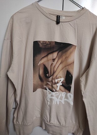 Ariana Grande 7 Rings Merch