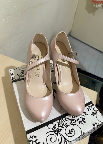 Bej Tokalı Modern Klasik Topuklu Kadın Ayakkabı - Görsel 4