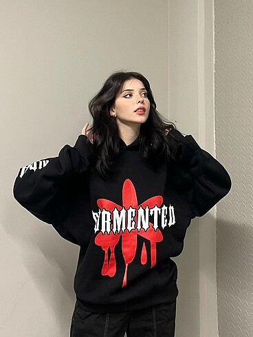 Kapşonlu sweatshirt
