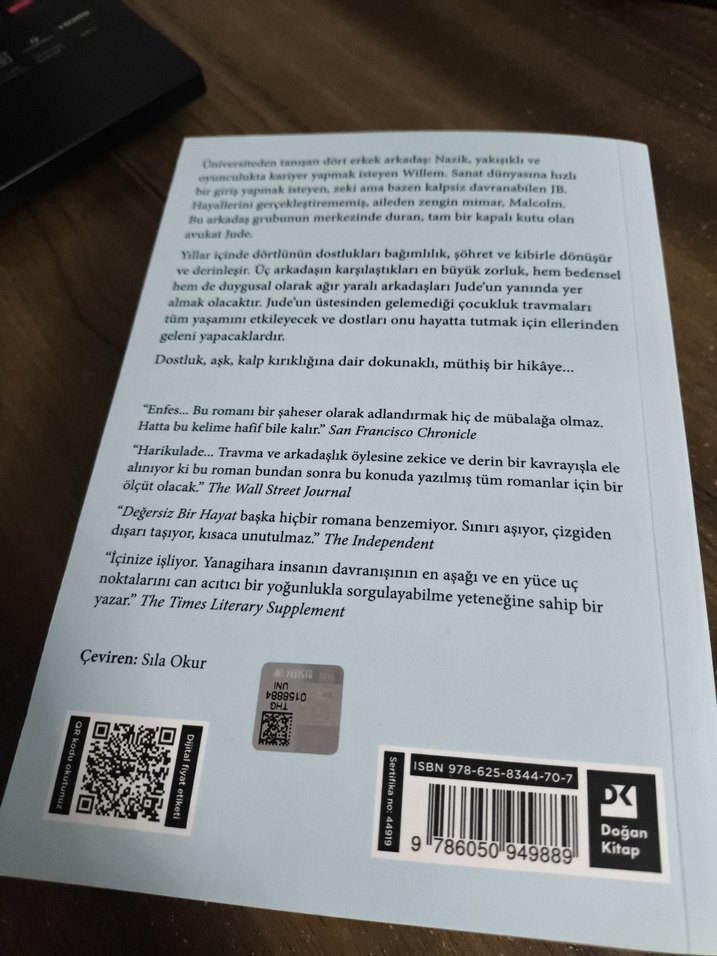 Değersiz Bir Hayat - Hanya Yanagihara - Görsel 2