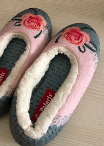 Çiçek Desenli Sıcak Ev Terliği - Görsel 5