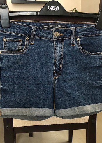 Bershka Kısa Denim Şort - Görsel 3