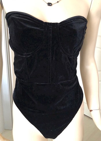 Bershka kadıfe büstıyer - Görsel 5