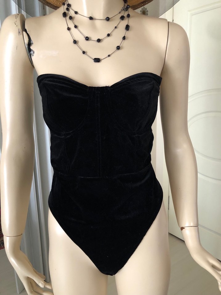 Bershka kadıfe büstıyer - Görsel 2