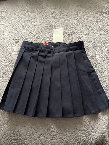 Etiketli pileli etek H&M