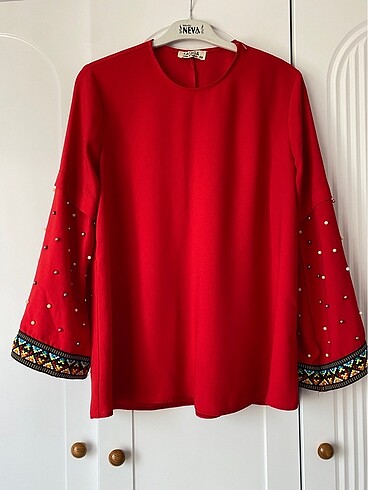 İncili tunik